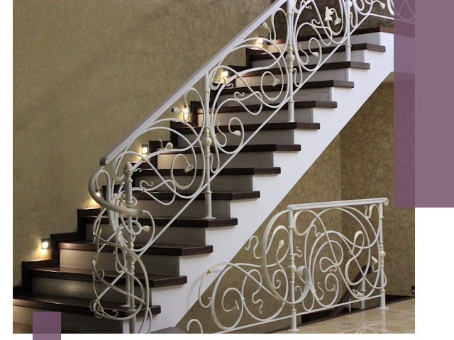 Кованые лестницы под ключ в Междуреченске — изготовление и монтаж
