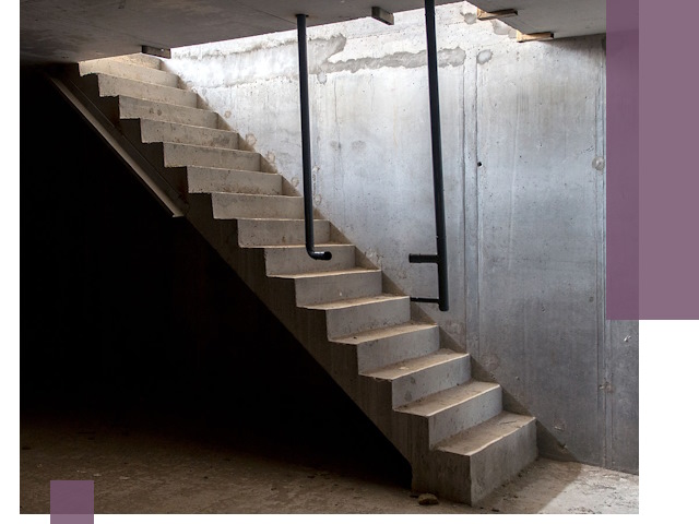 Изготовление и монтаж лестниц в подвале в Междуреченске