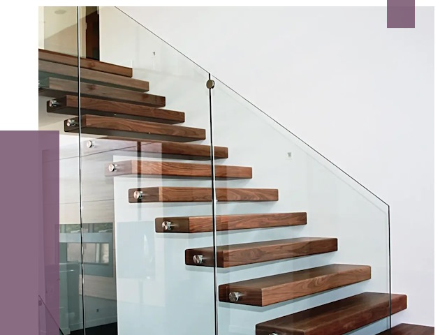 Стеклянные перила для лестницы в Междуреченске от 14652 руб.