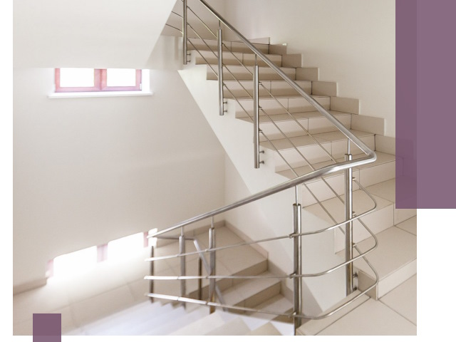 Установка и замена перил в подъезде в Междуреченске