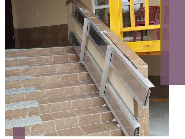 Откидные пандусы под ключ в Междуреченске — монтаж и демонтаж