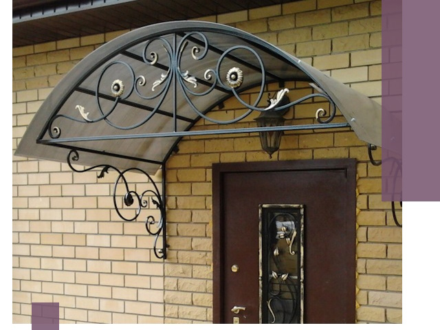 Изготовление козырьков из металла под ключ в Междуреченске