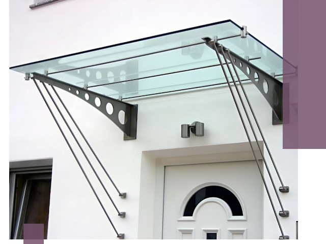 Козырьки над входом под ключ в Междуреченске — изготовление и монтаж