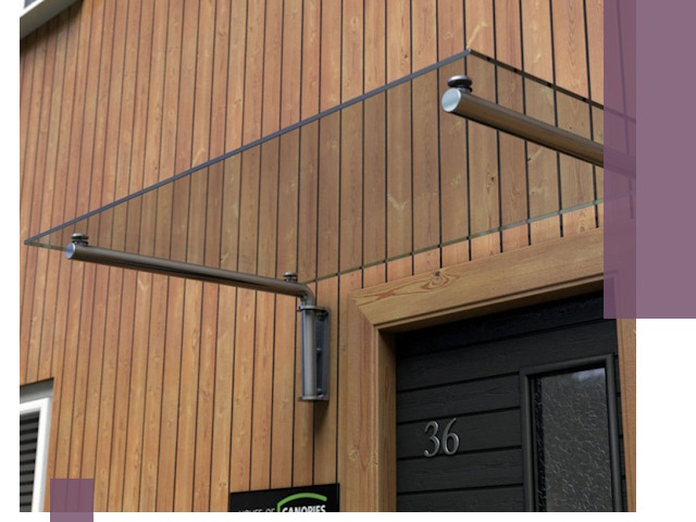 Стеклянные козырьки на входы и фасады в Междуреченске