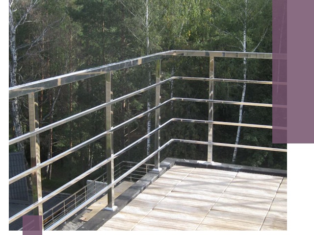 Парапеты из нержавеющей стали в Междуреченске — изготовление и монтаж