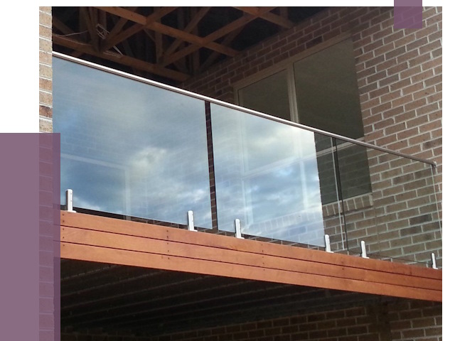 Стеклянные парапеты на крыше и террасе в Междуреченске от 11368 руб. | ПРОЛЁТ-Мжд