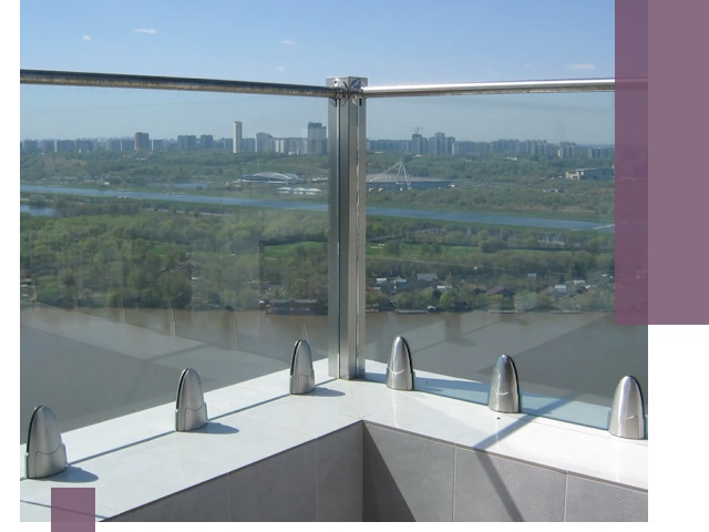 Стеклянные парапеты премиум класса в Междуреченске для домов и бизнесов