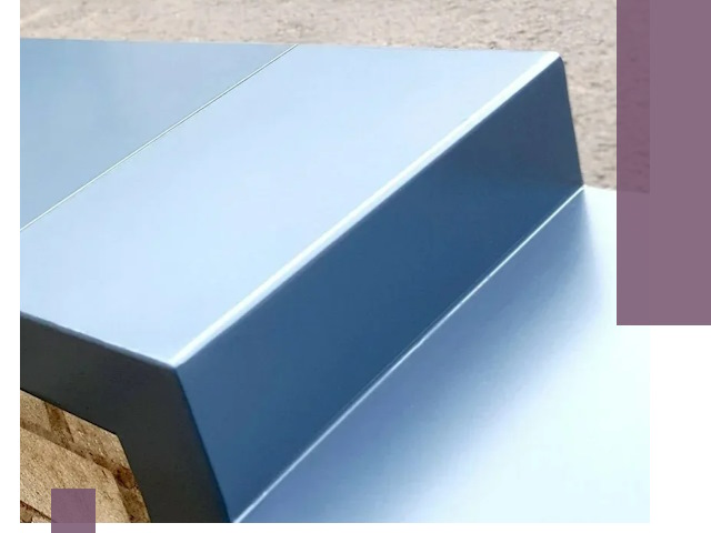 Крышки на парапет в Междуреченске: изготовление и монтаж под ключ