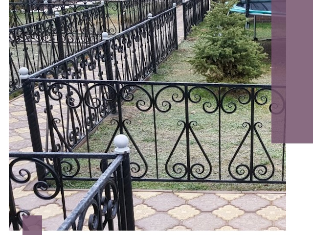 Кованые газонные ограждения под ключ в Междуреченске